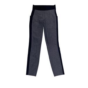 Lululemon Womens Black and Gray‎ Capri Leggings